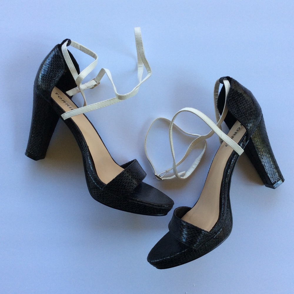 Torrid embossed ankle wrap heels “ Morphed”  SZ 9W